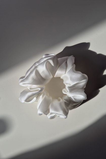 Jedwabna frotka do włosów śmietankowa Standard