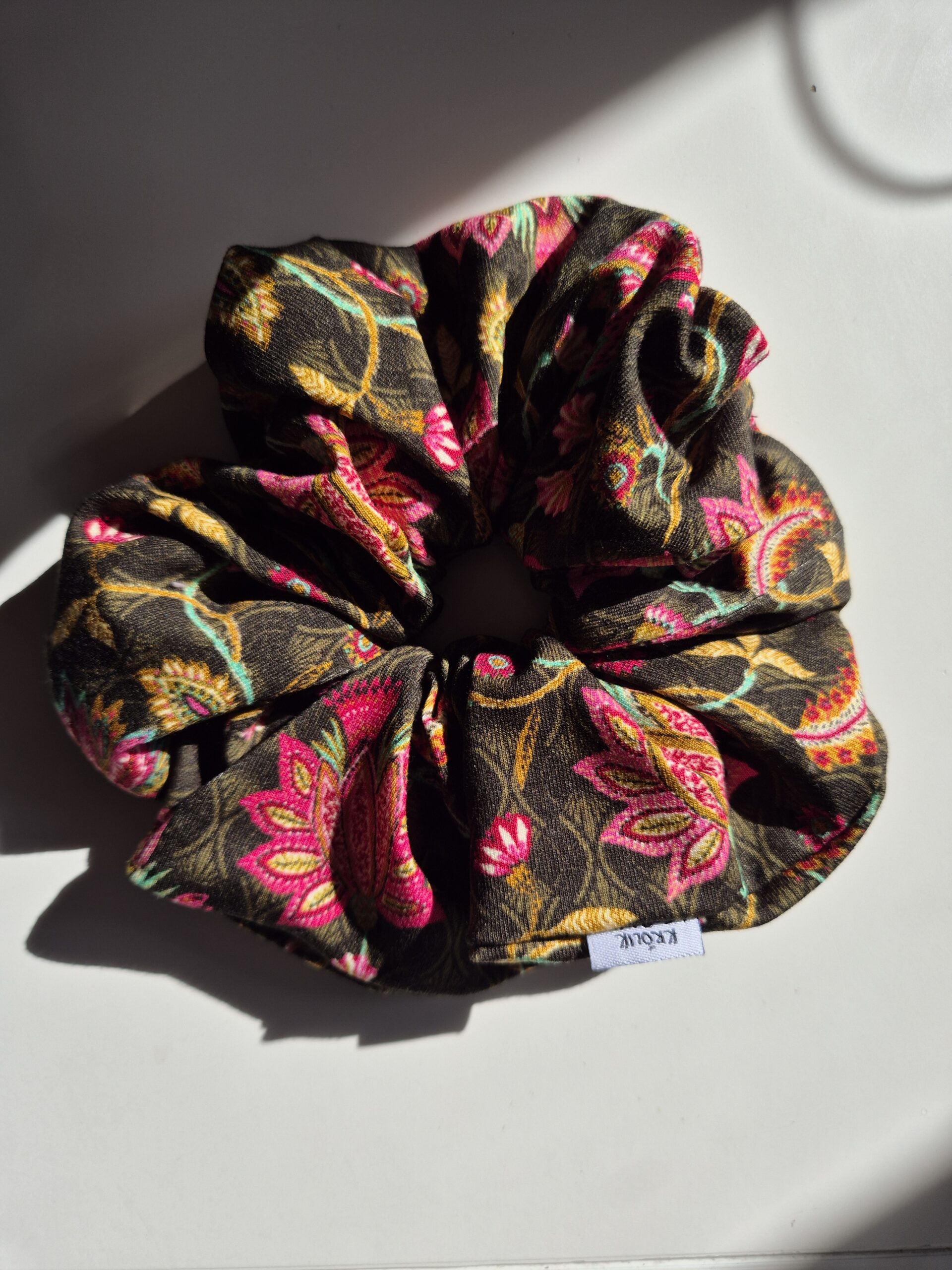Frotka Maxi z wiskozy w kwiecisty wzór na zieleni